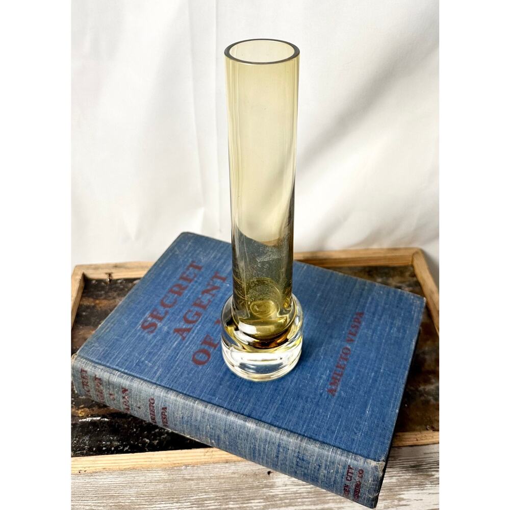 Mid-20th Century Nordic Scandinavian Riihimaki Amber Glass Vase